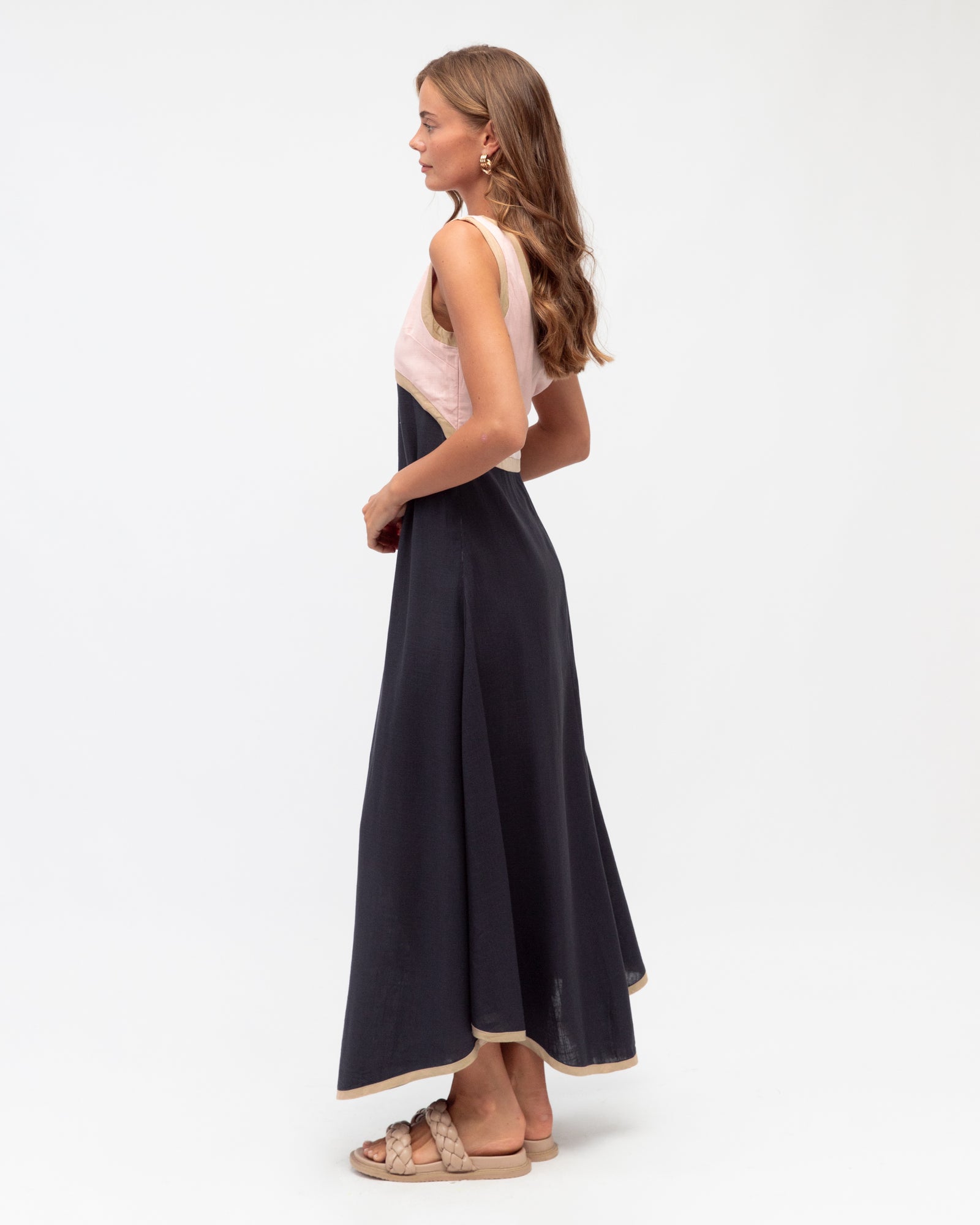 Contrast Split Maxi Dress