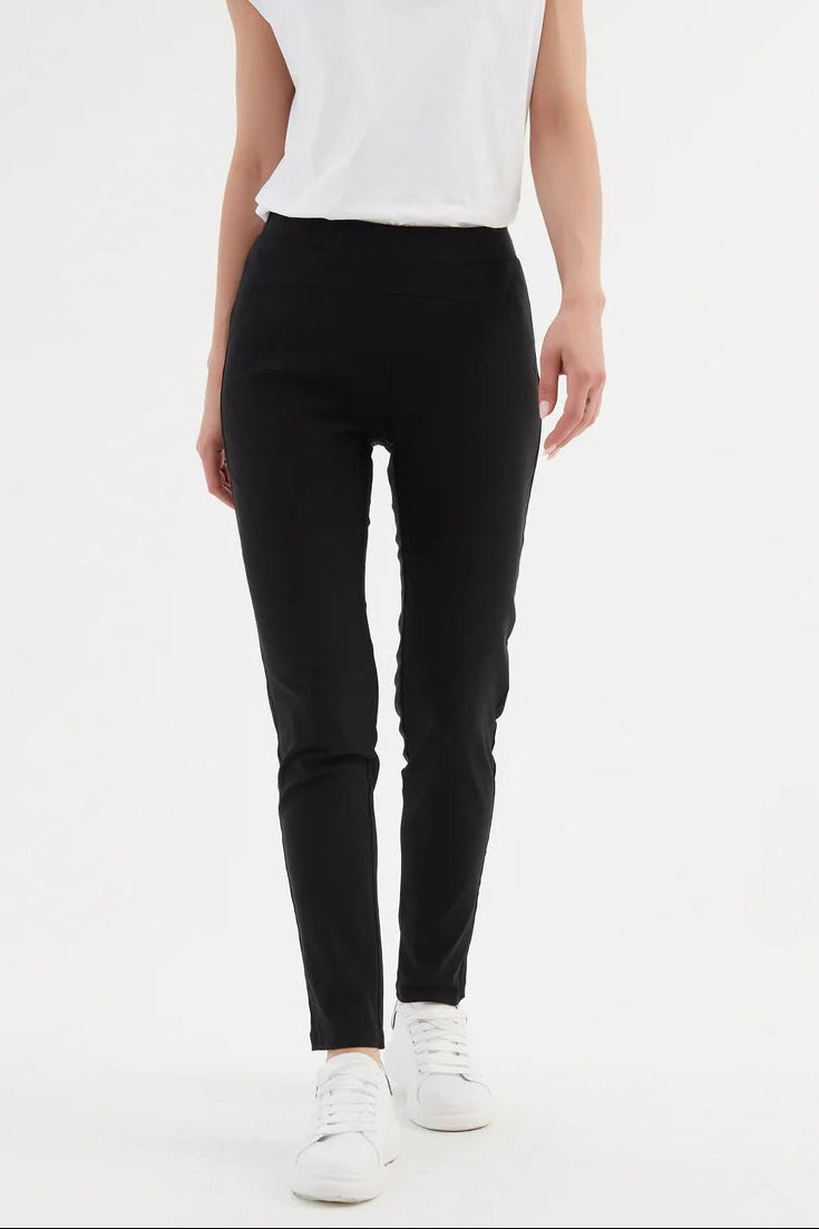 Tirelli Straight Pants in Black.