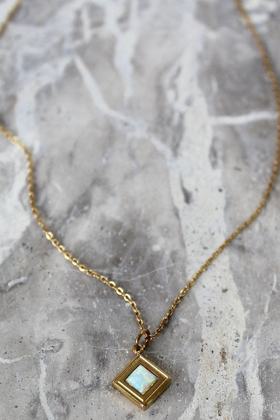 Pendant Necklaces