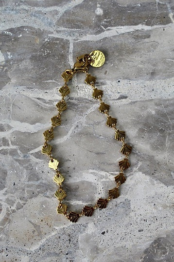 Shell Chain Bracelet