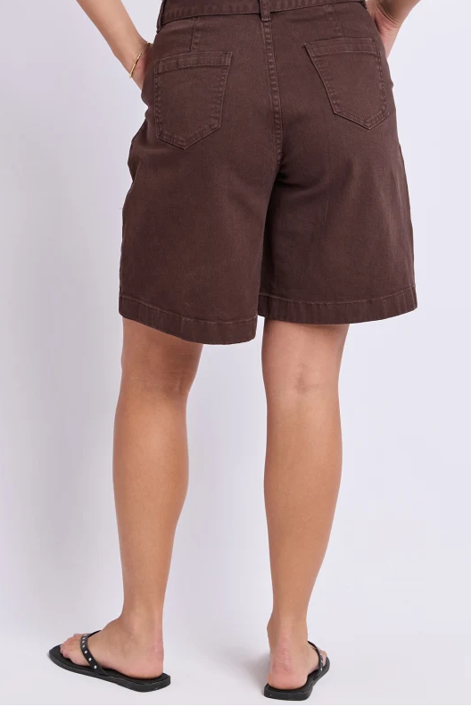 Saint Short