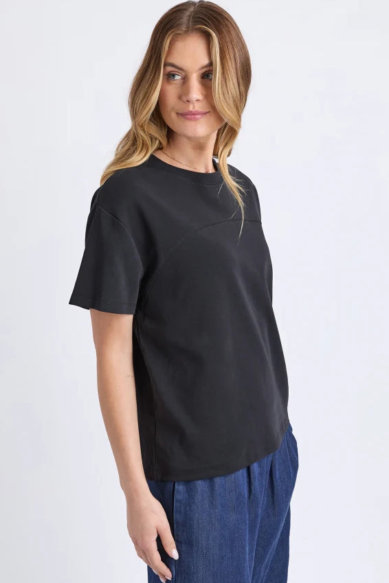 Form Tee