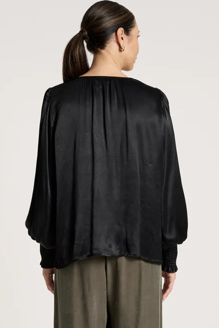 San Frill Top