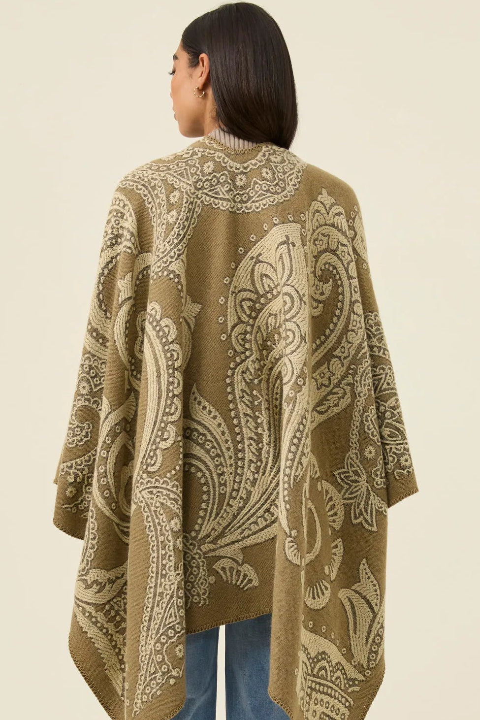 Lucia Cape