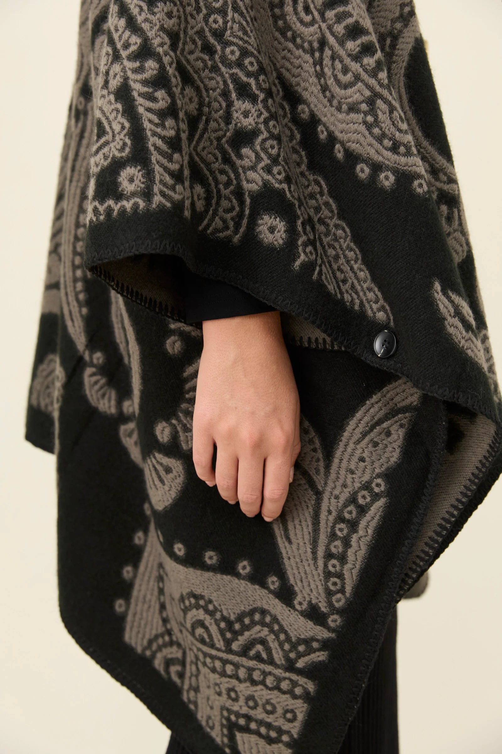 Lucia Cape