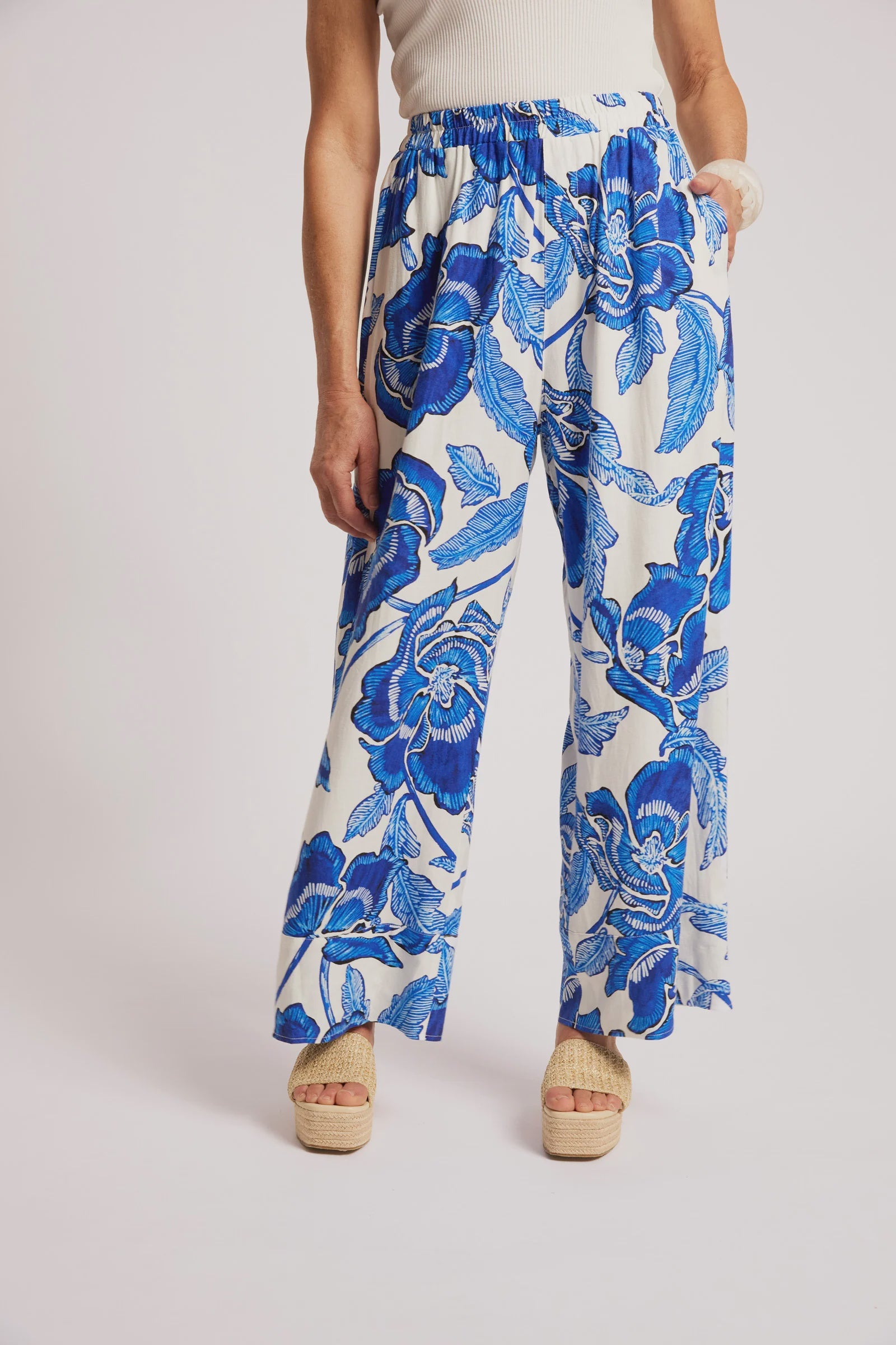 Gaia Pant