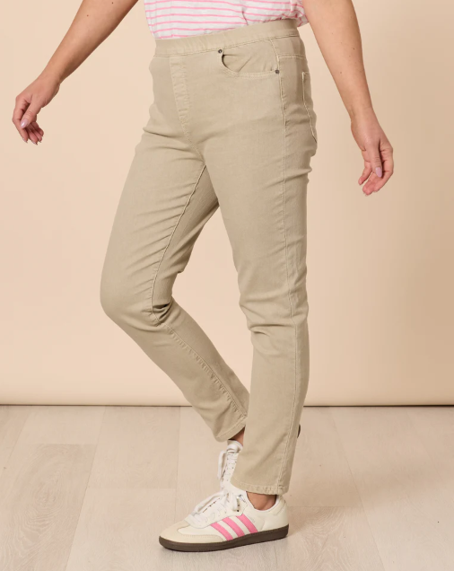 Chicago Slim Leg Jean