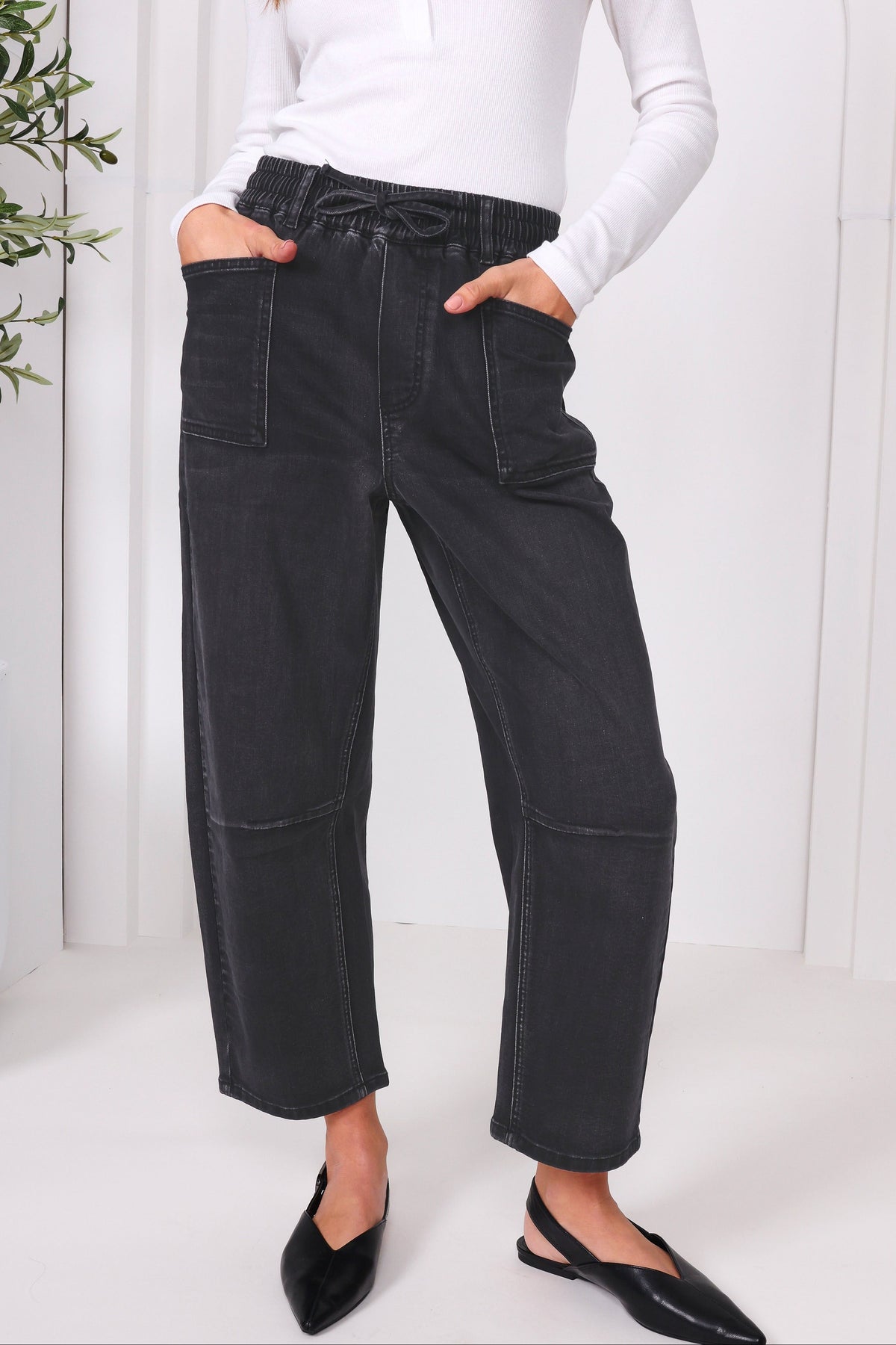 Leo Barrel Jeans