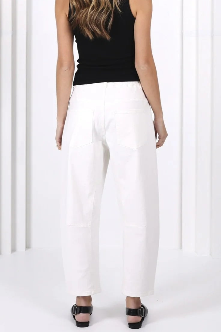 Leo Barrel Jeans