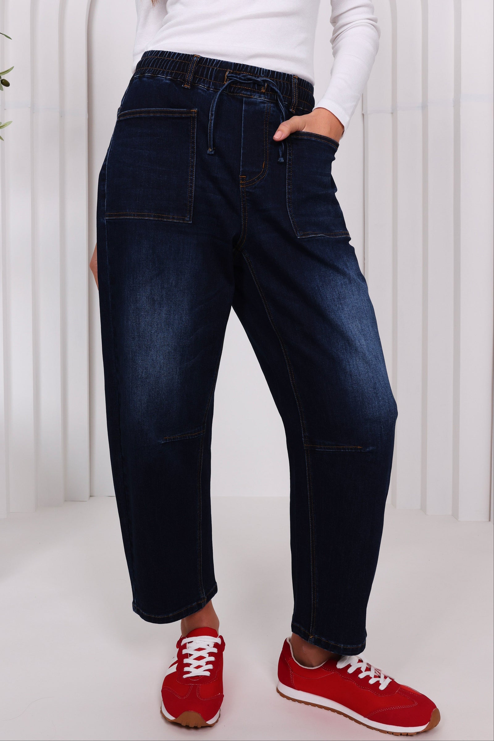 Leo Barrel Jeans