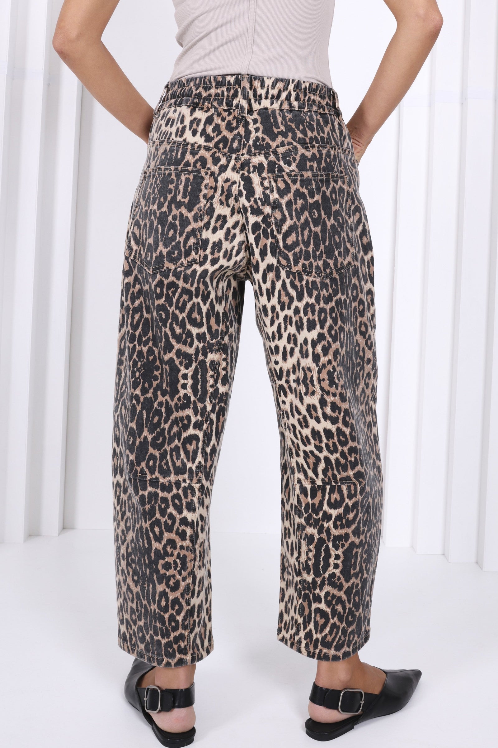 Leo Barrel Jeans