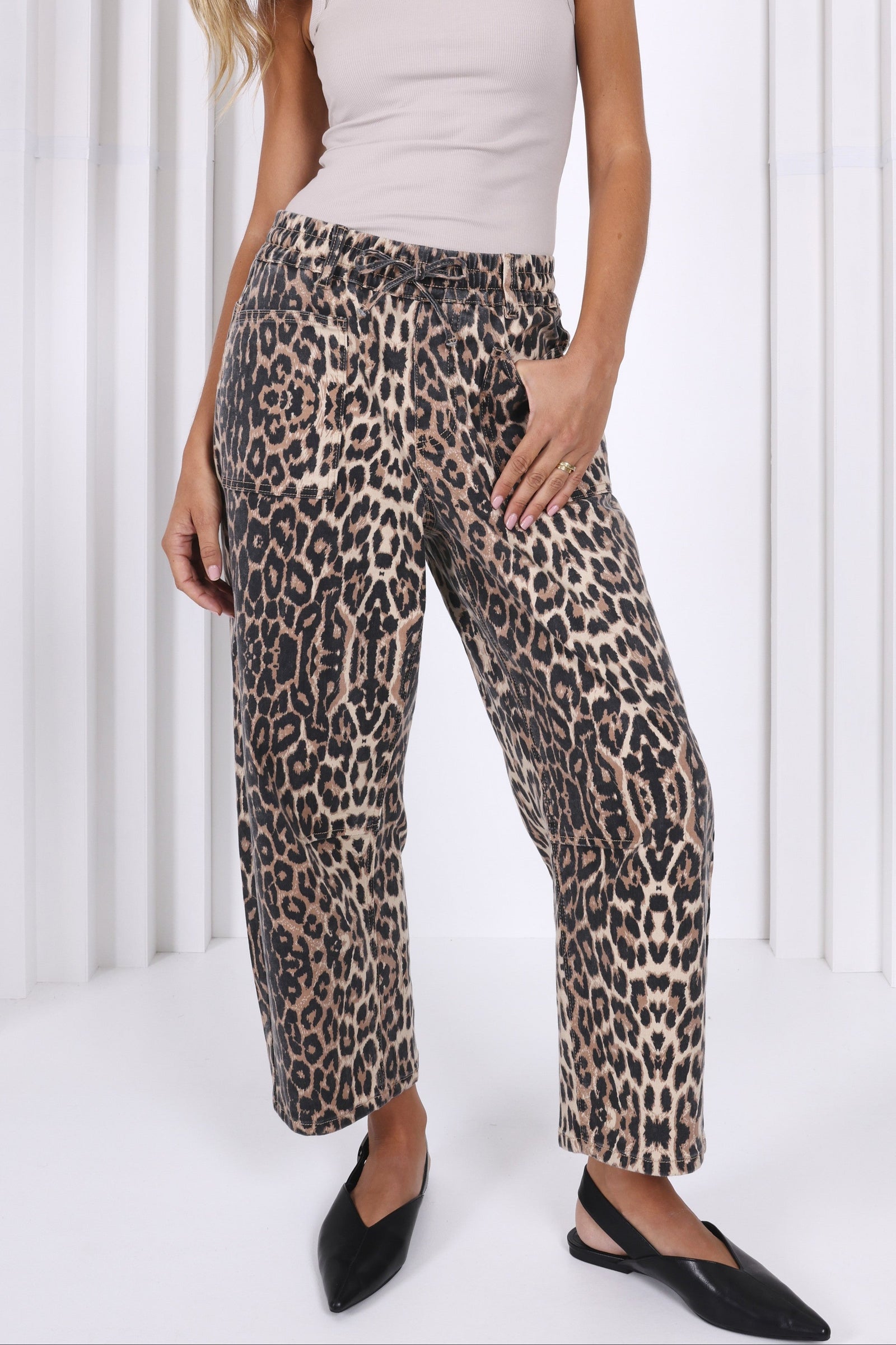 Leo Barrel Jeans