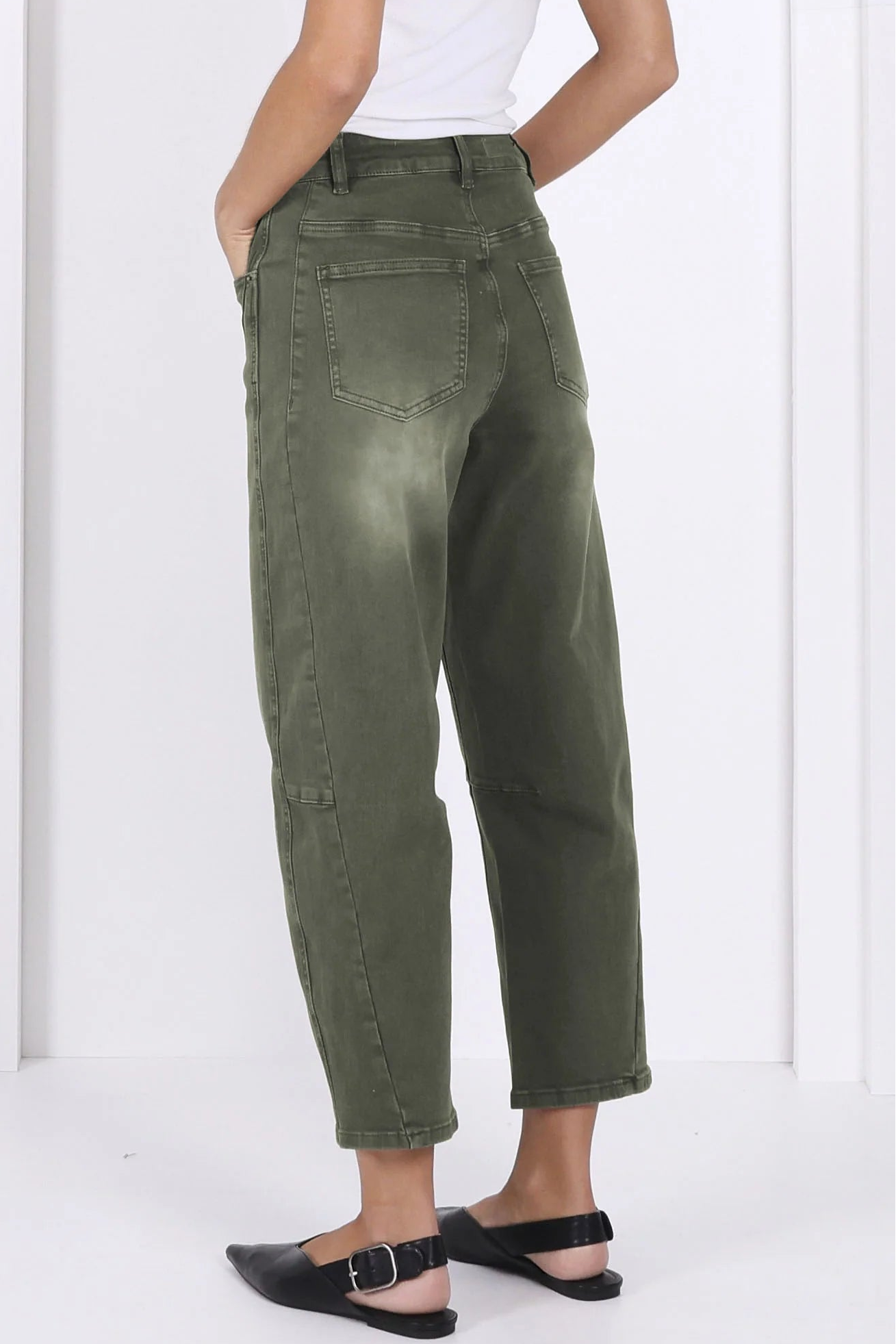 Toni Barrel Jeans