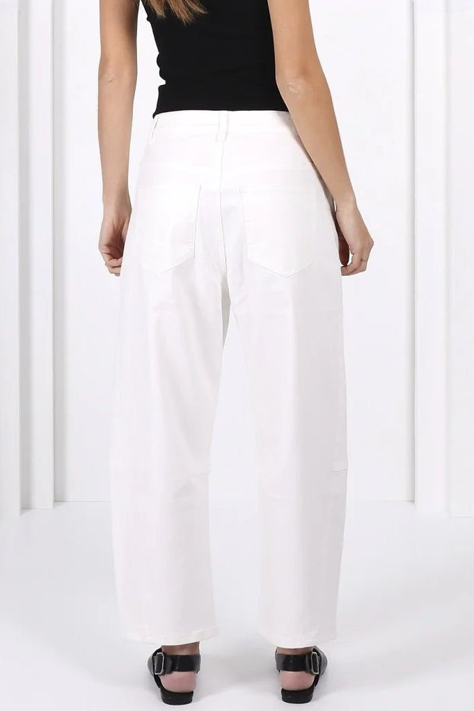 Toni Barrel Jeans