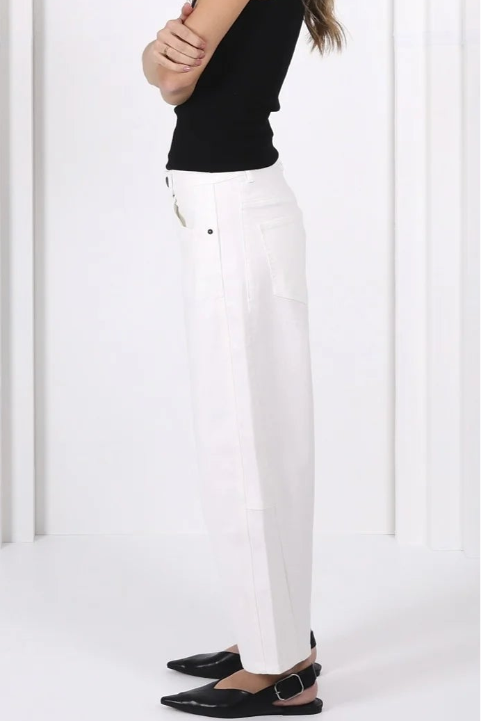 Toni Barrel Jeans