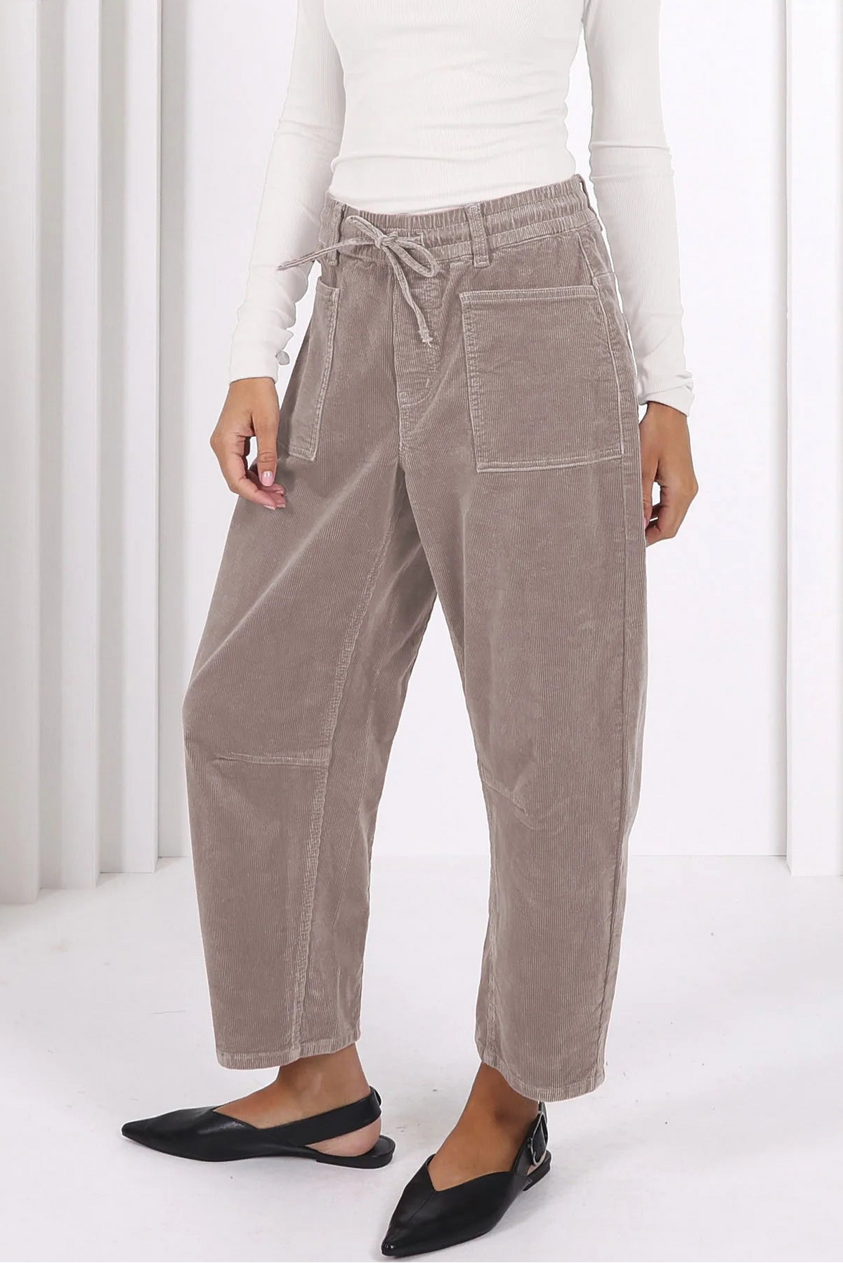 Leo Barrel Cord Jeans