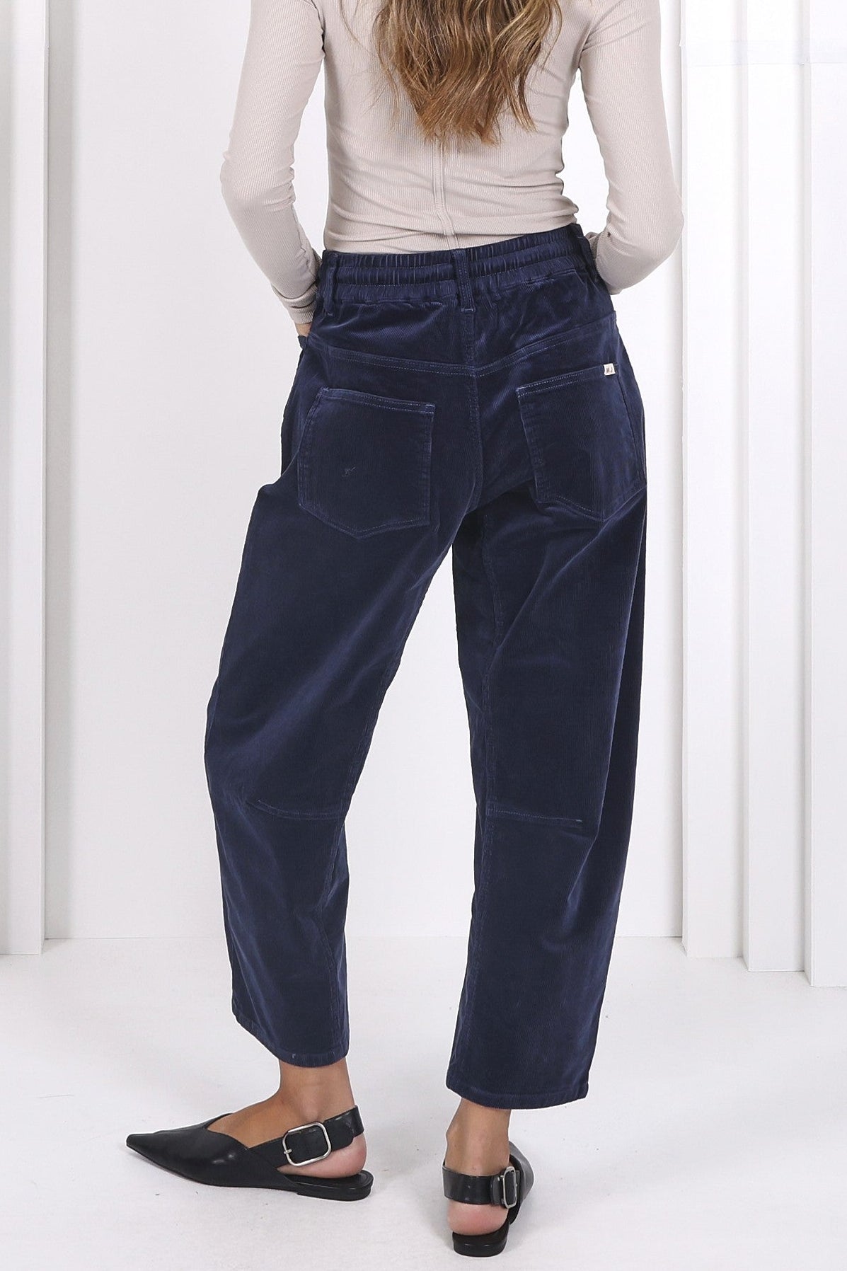 Leo Barrel Cord Jeans