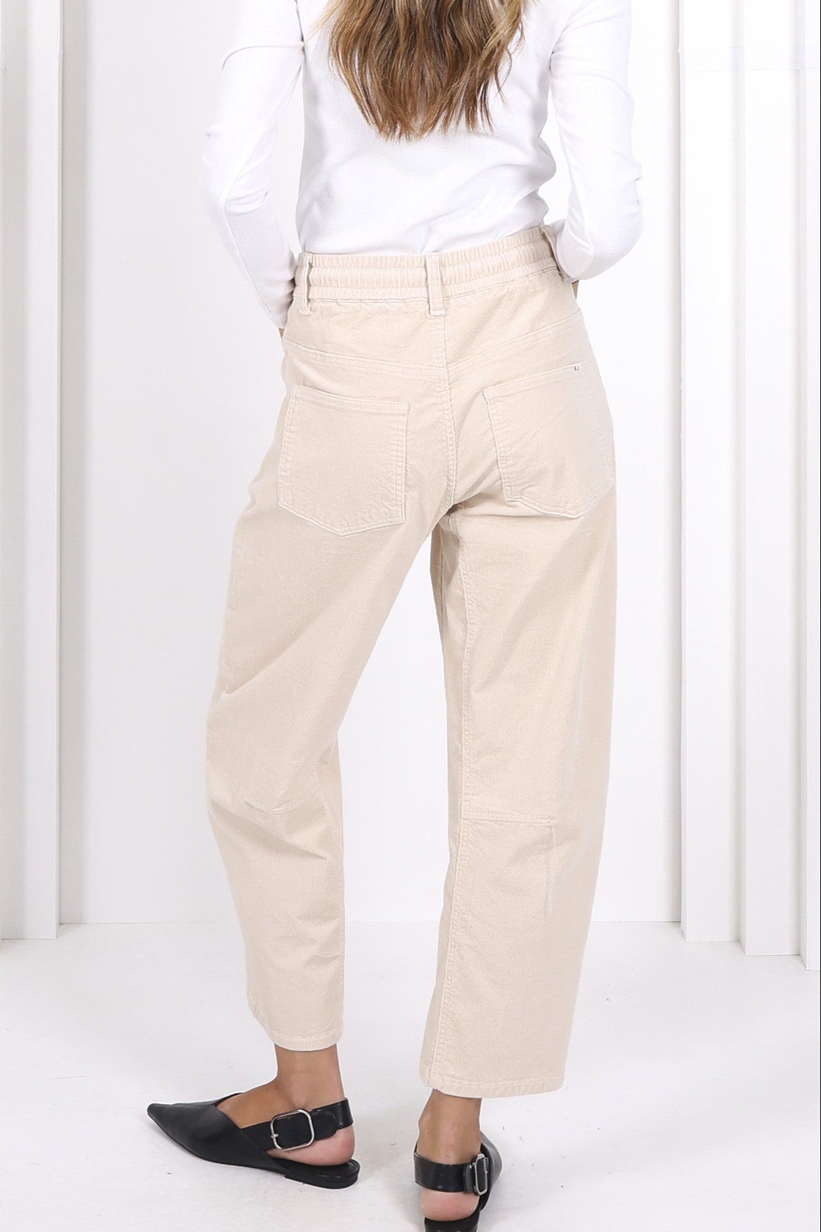 Leo Barrel Cord Jeans