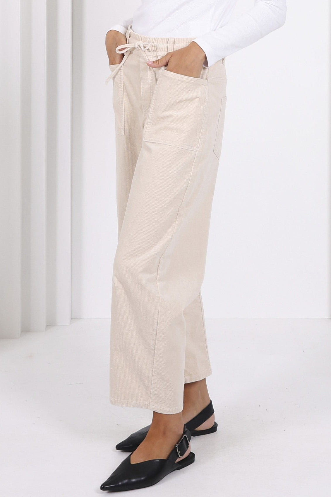Leo Barrel Cord Jeans