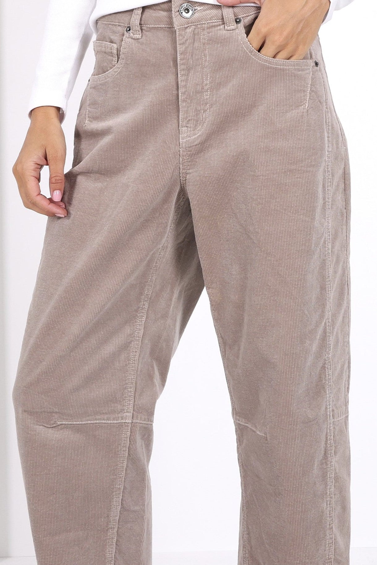 Toni Barrel Cord Jeans
