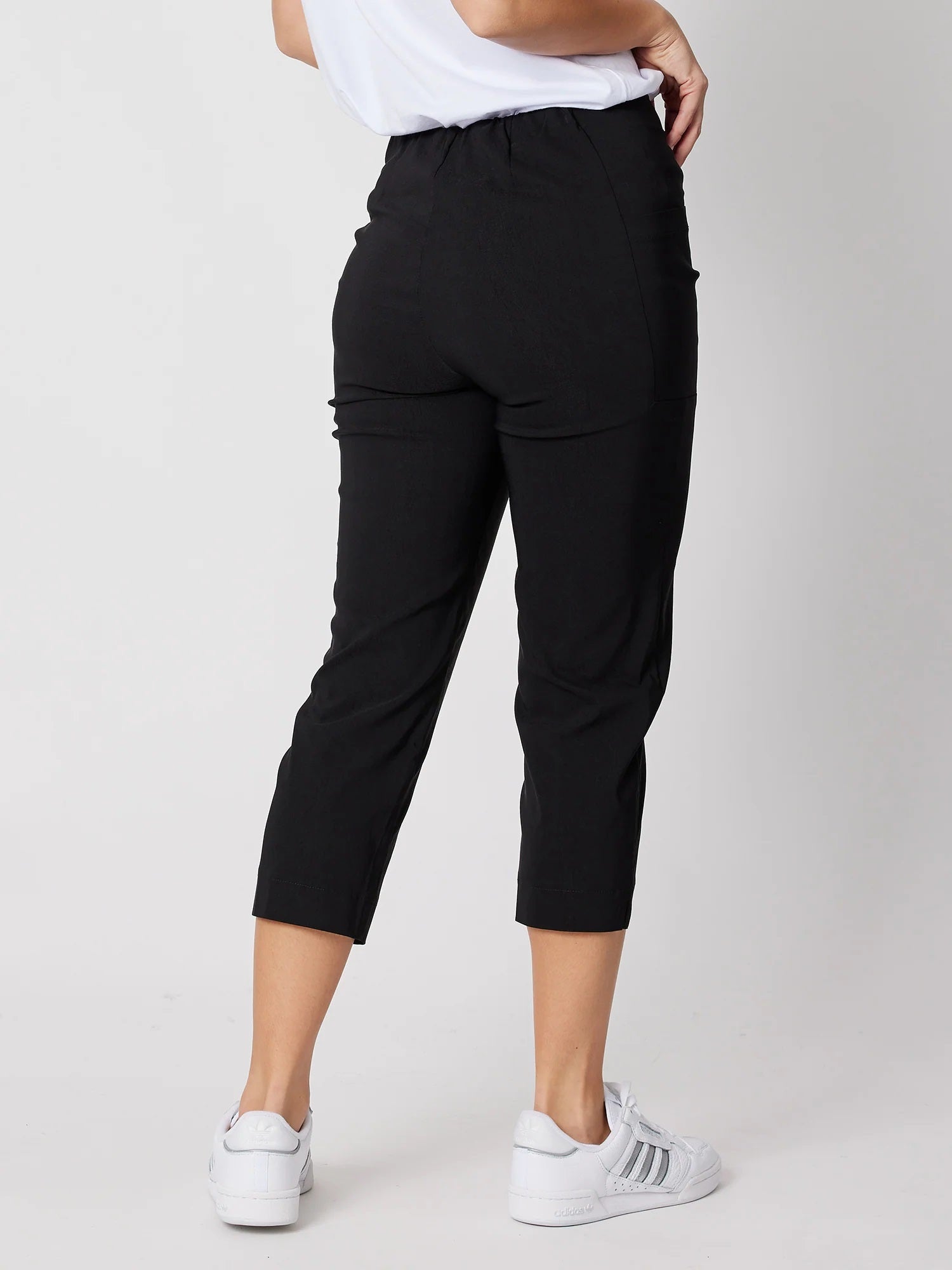 Basic 3/4 Crop Pant