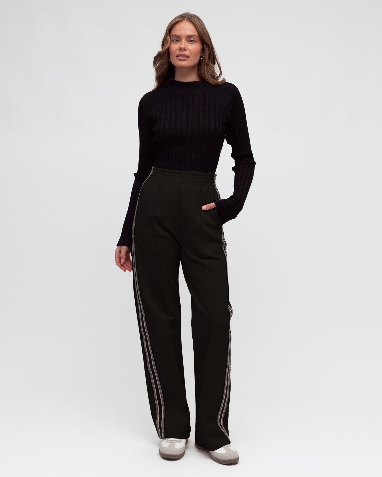 Sideline Elevated Track Pant