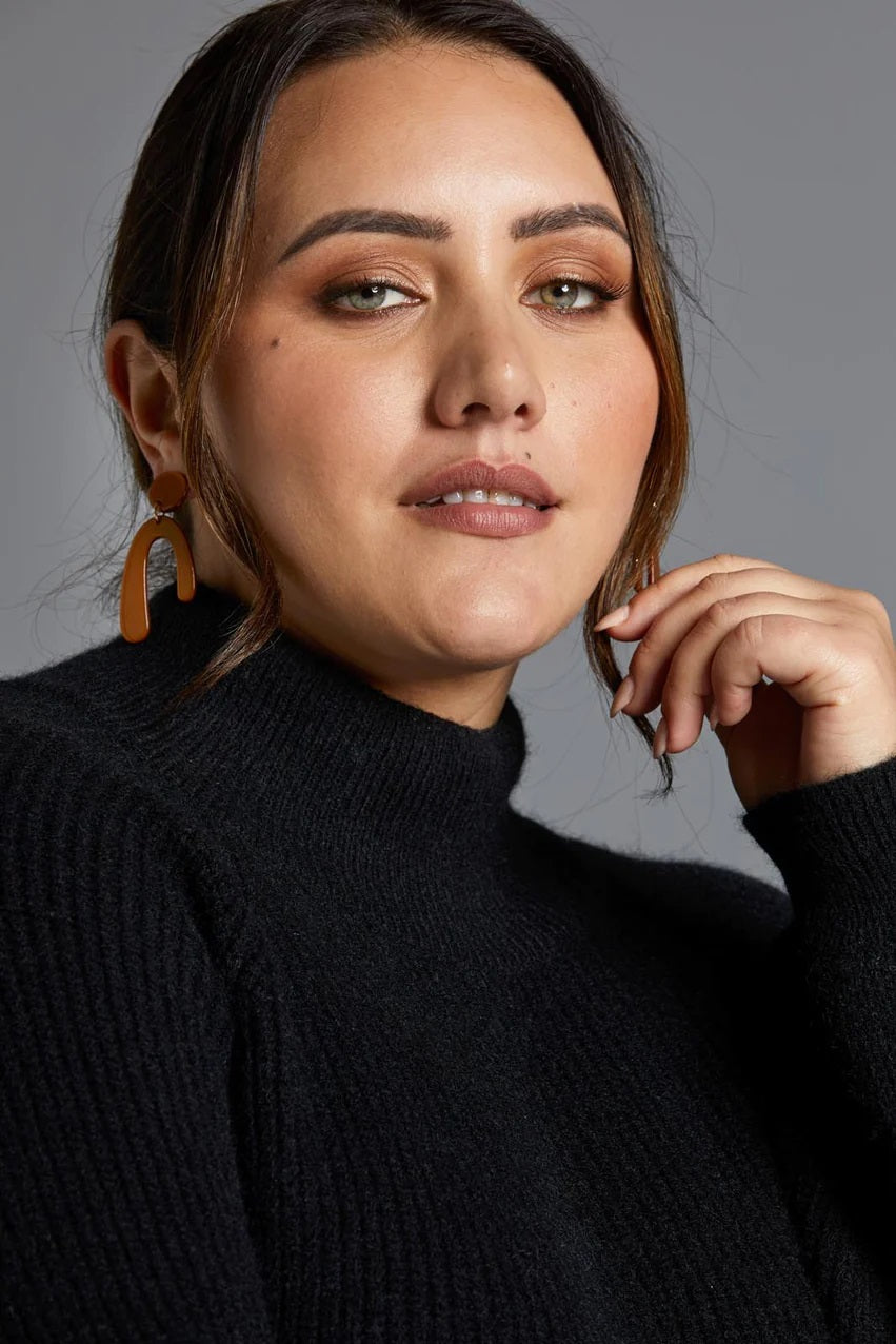 Cleo Arch Earring