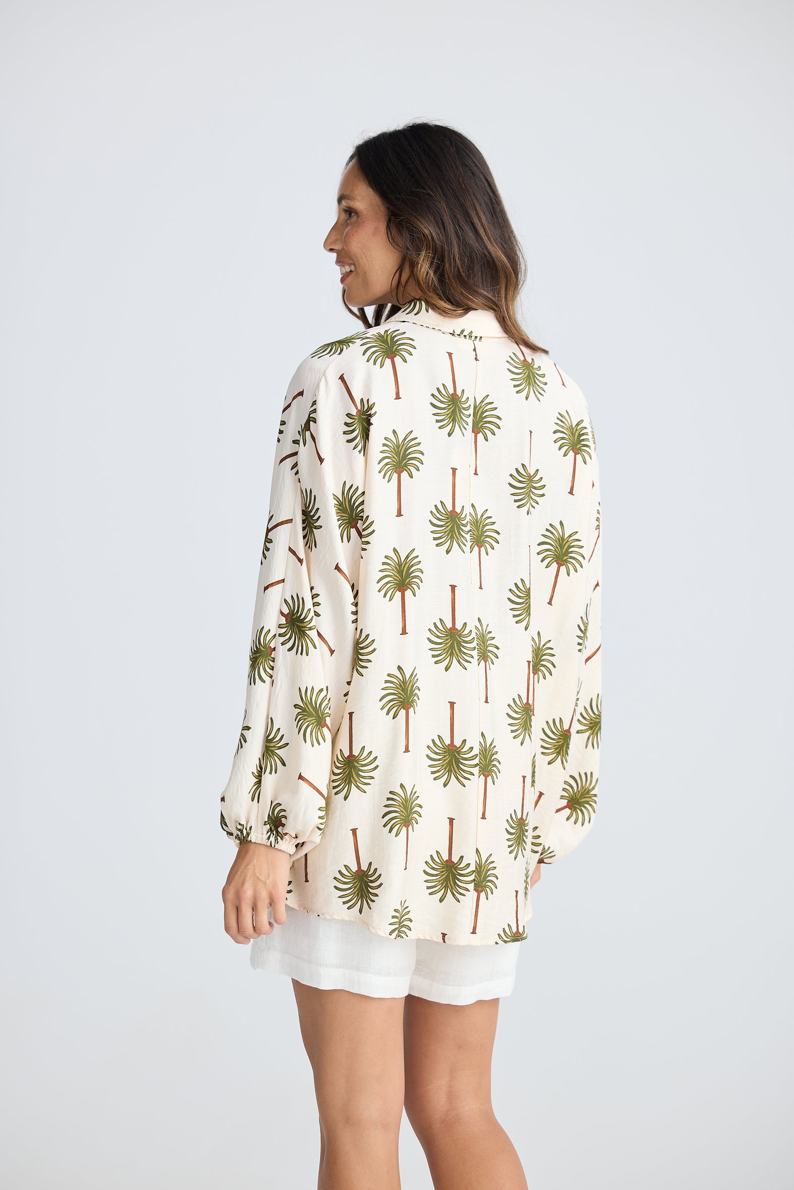 Cliffside Shirt - Ivory Palm Print