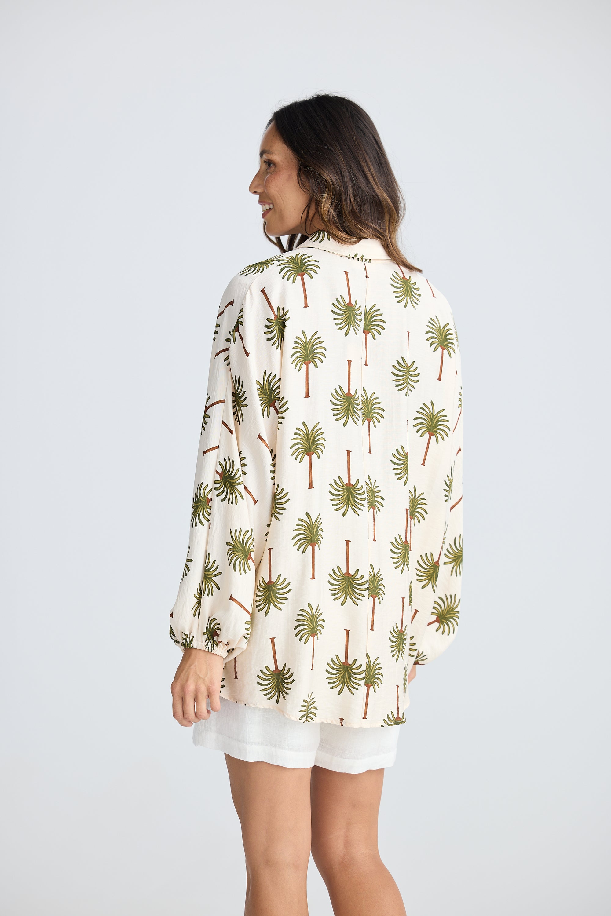 Cliffside Shirt - Ivory Palm Print