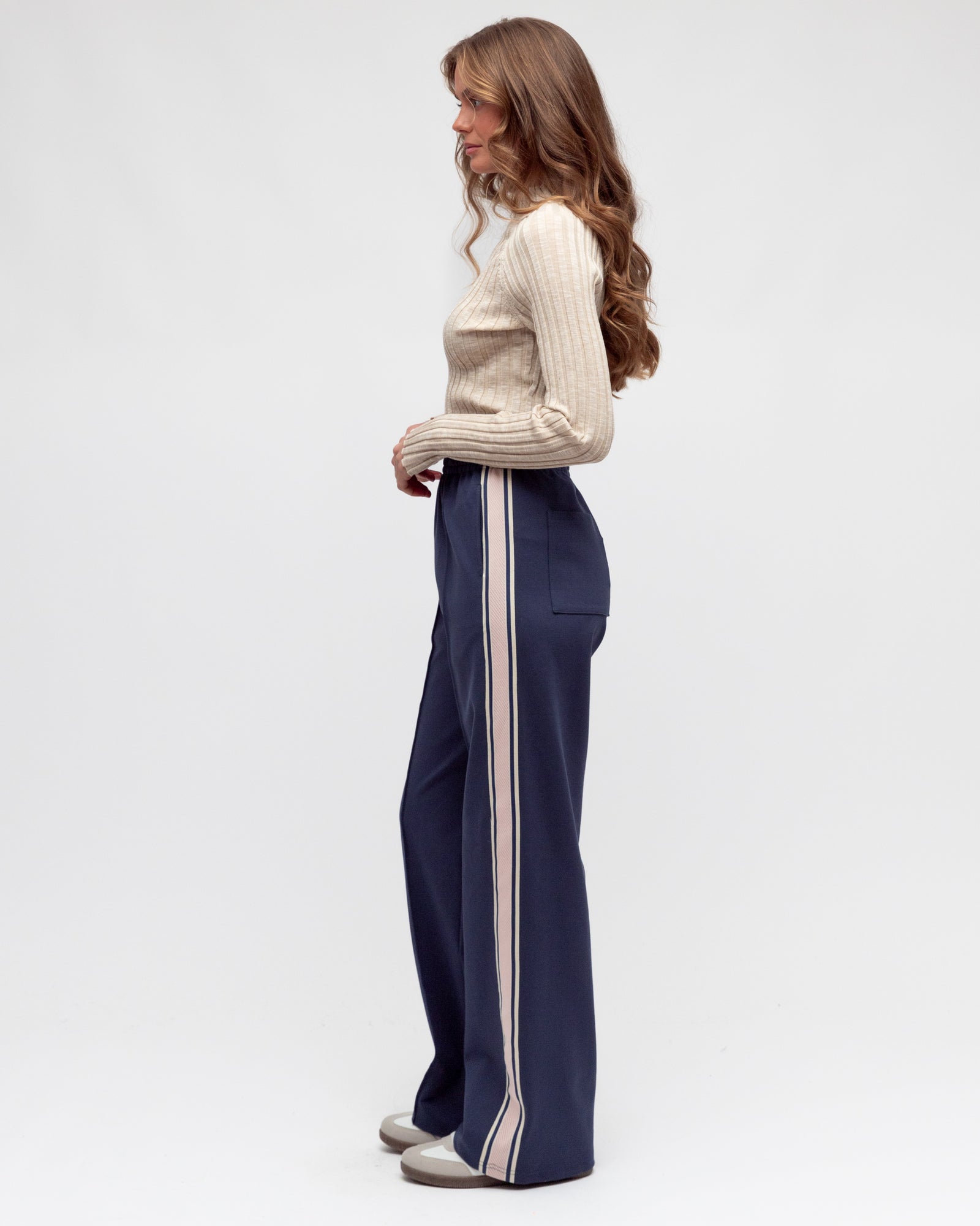 Sideline Elevated Track Pant