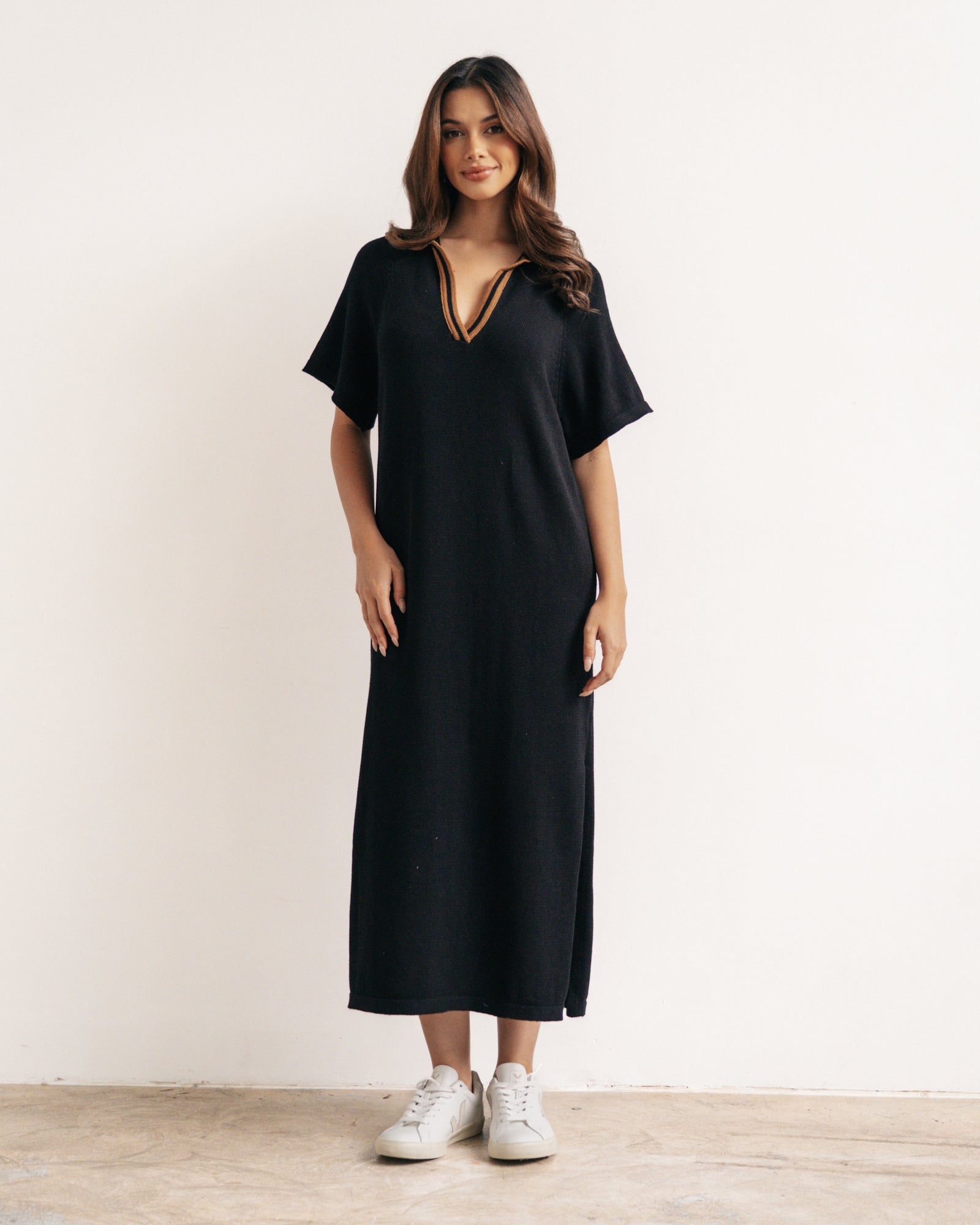 V Neck Detailed Dress