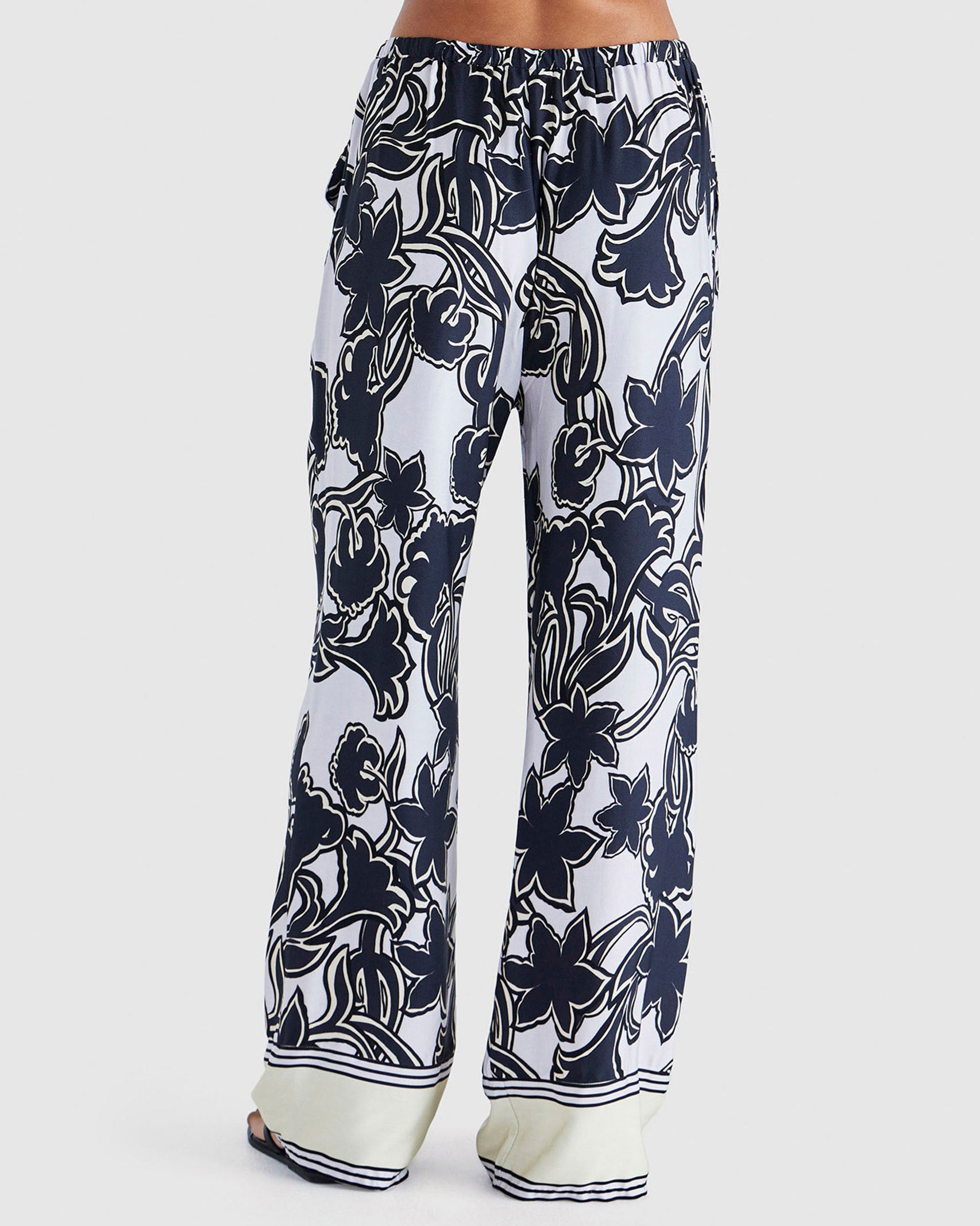 Esme Pant