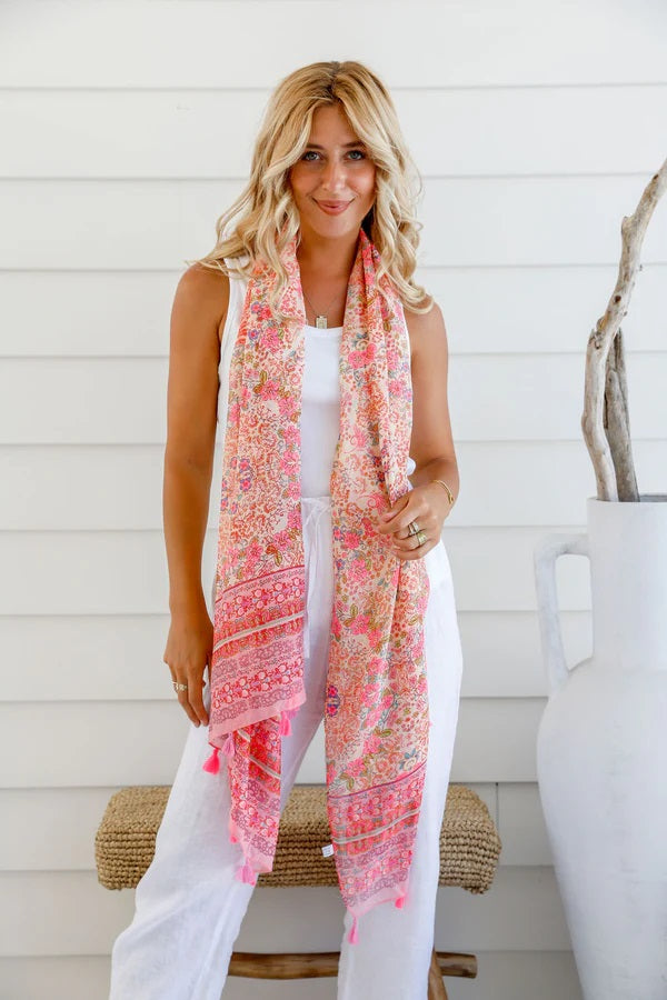 Fine Paisley Print Scarf