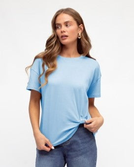 Easy Tuck Tee