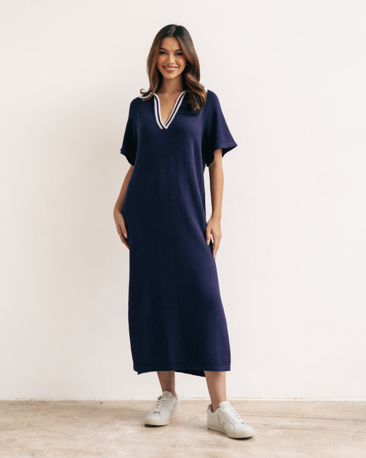 V Neck Detailed Dress