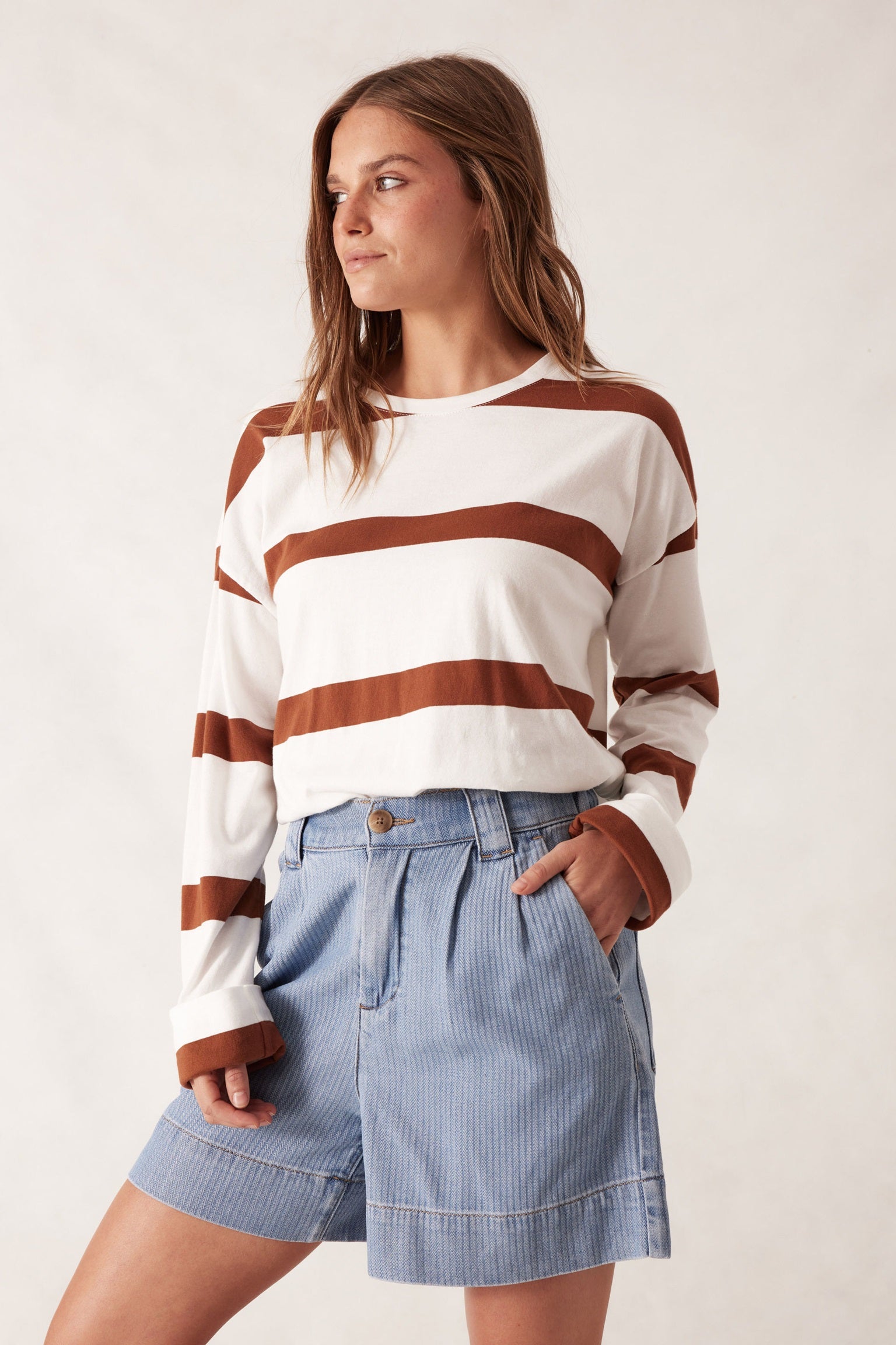 Billie Pleat Front Short