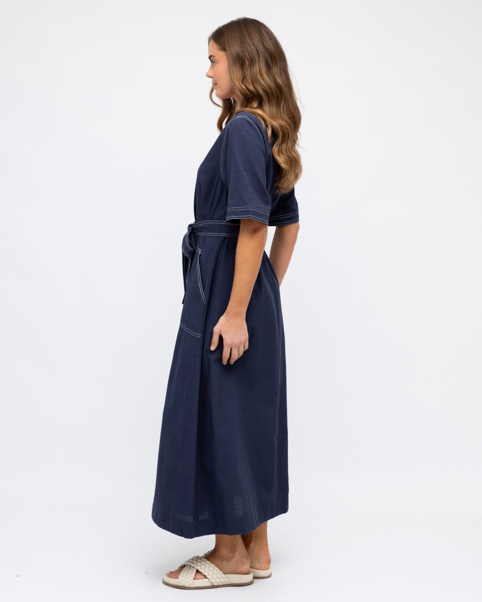 Contrast Stitch Maxi  Dress