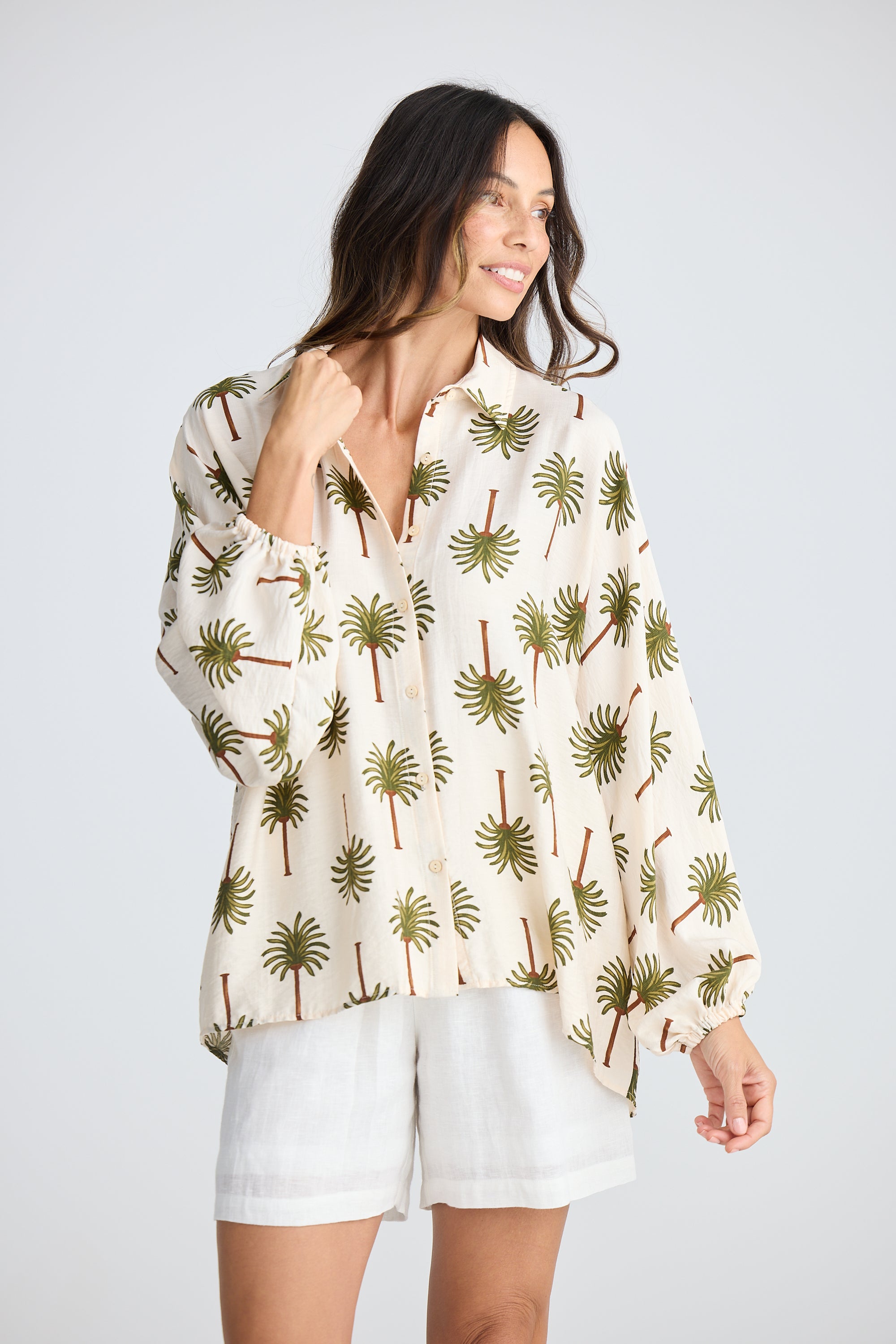 Cliffside Shirt - Ivory Palm Print