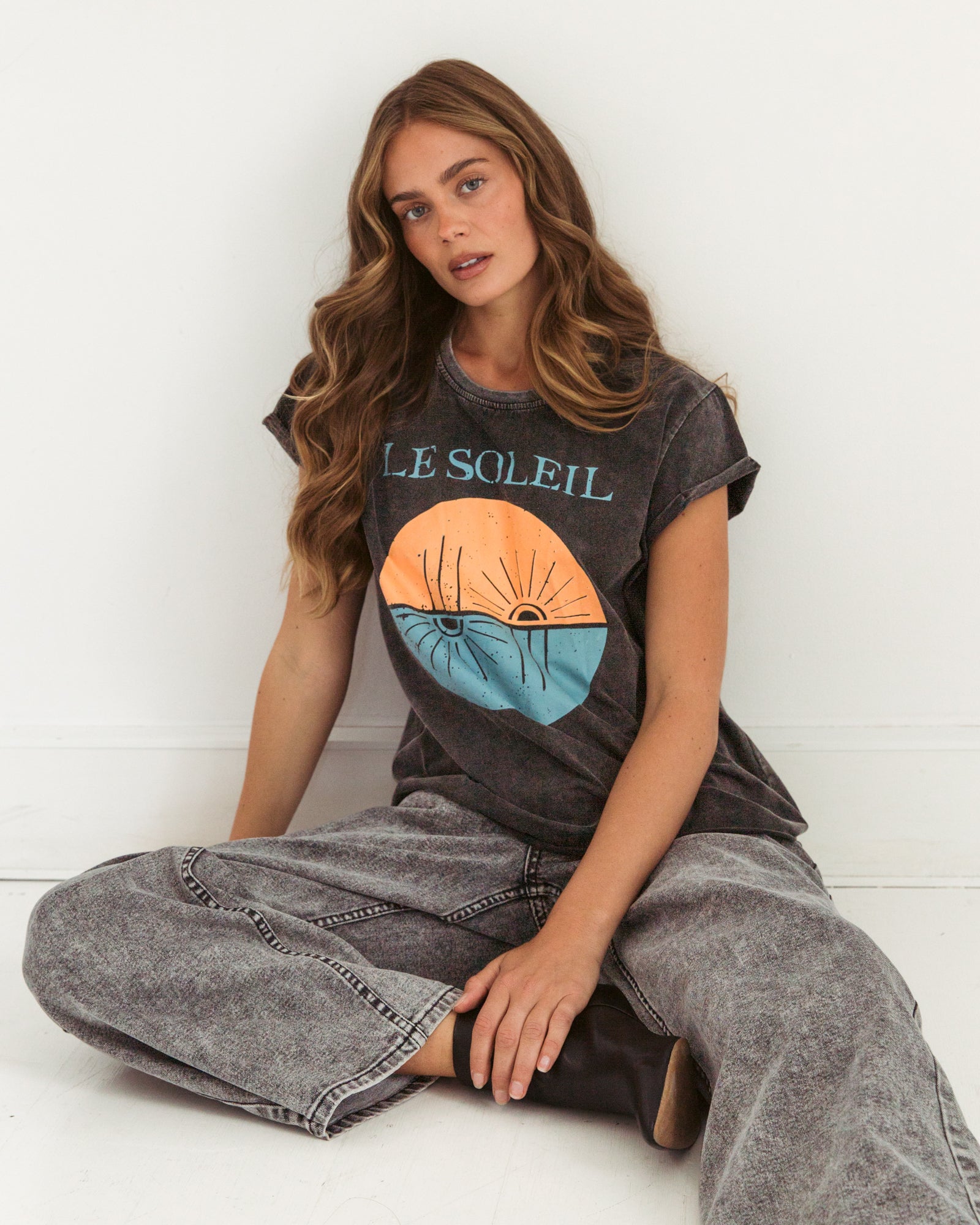 Le Soleil Tee