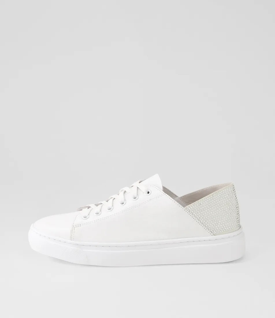 Oskin Leather Sneaker