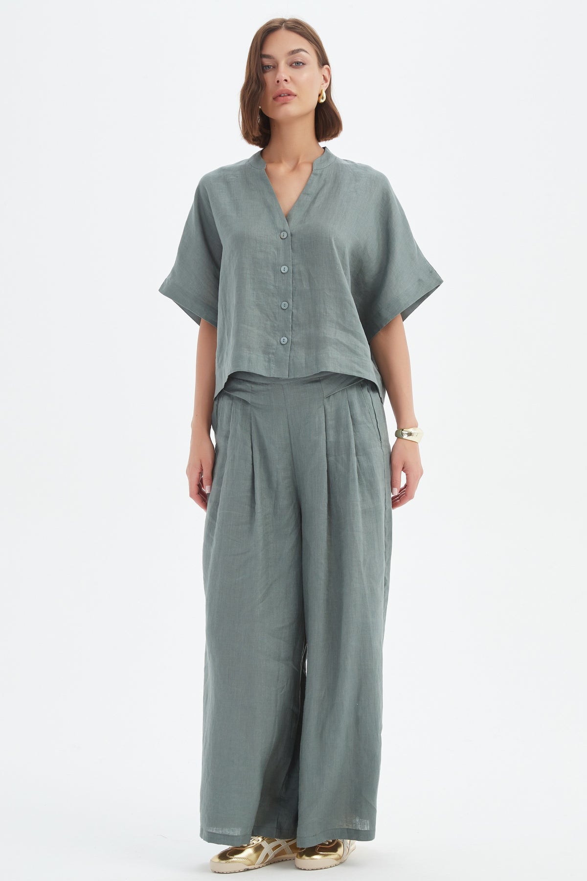 Boxy Button Linen Shirt