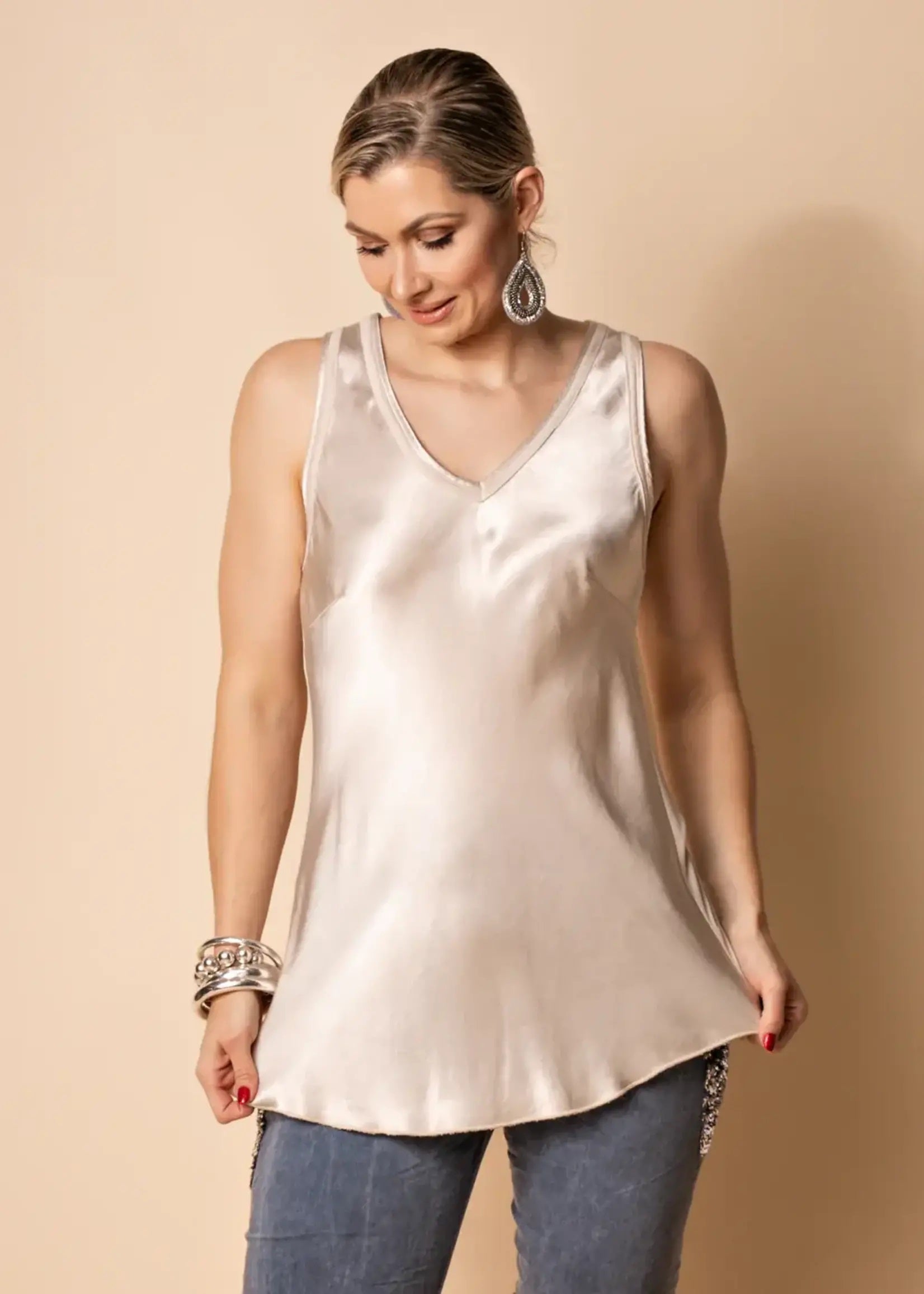 Milena Singlet