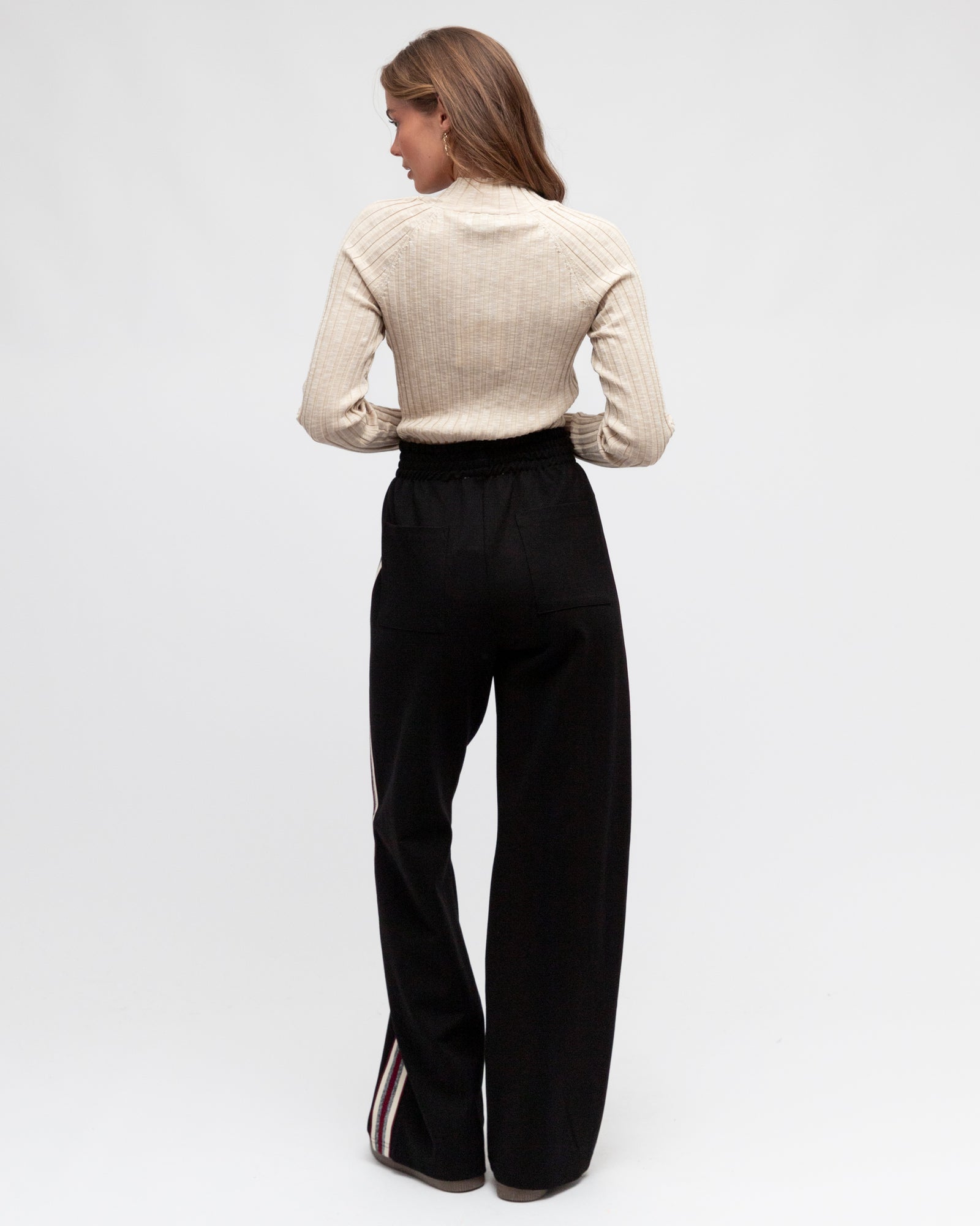 Sideline Elevated Track Pant