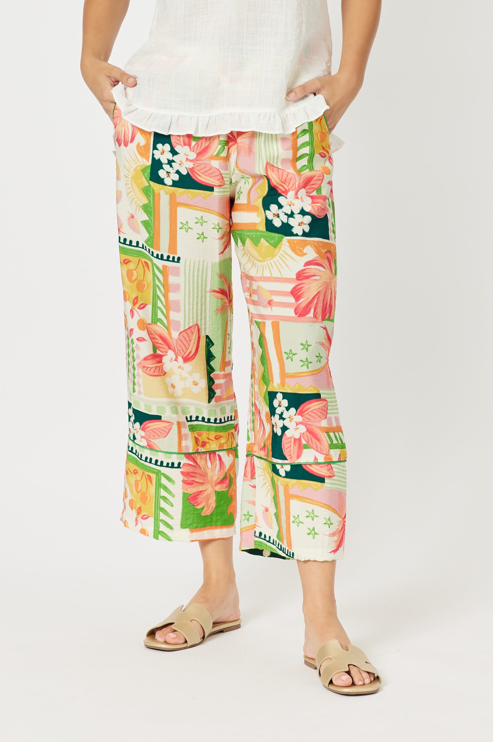 Threadz Cancun Crop Pants in Multi with pockets.