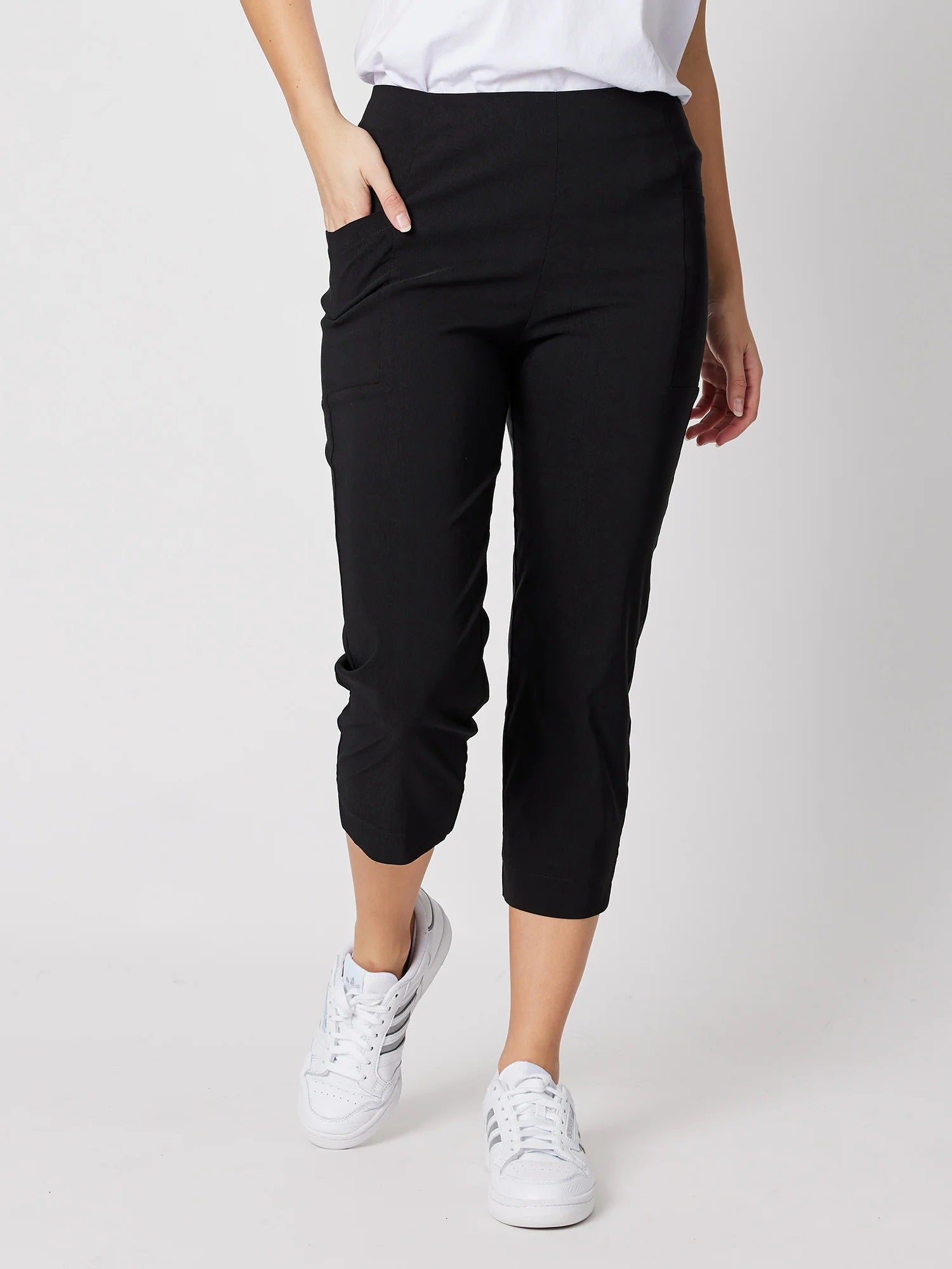 Basic 3/4 Crop Pant