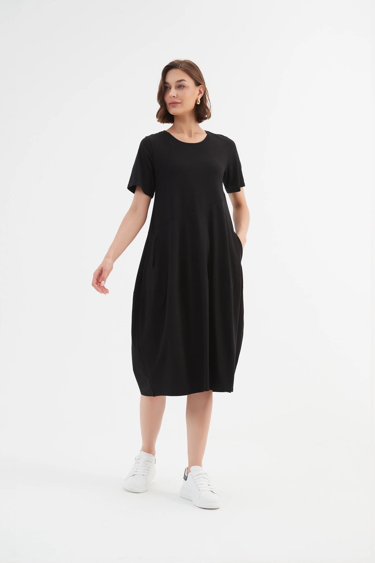 Black cotton jersey midi dress in black by Tirelli.