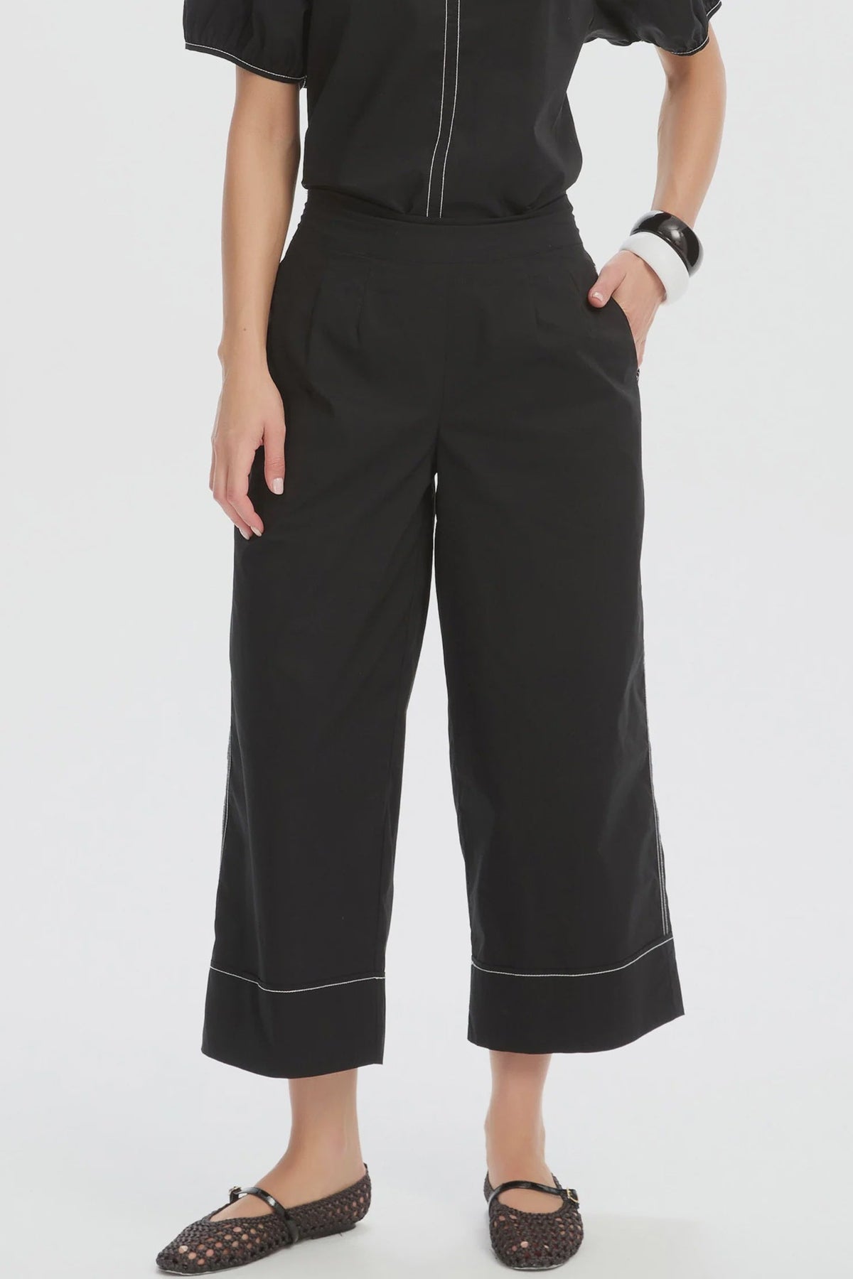 Classic Contrast Pants