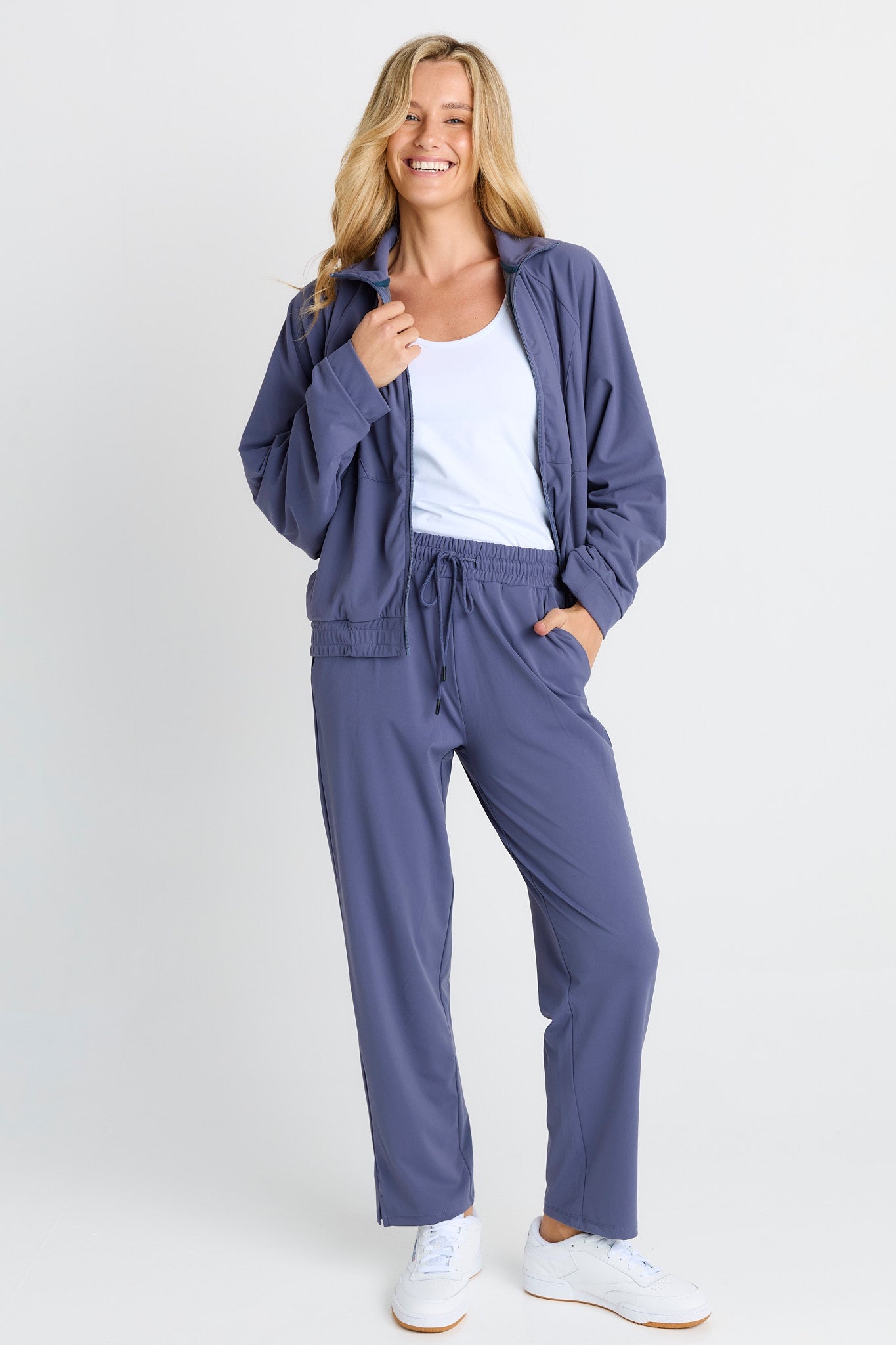 Milla Travel Jogger
