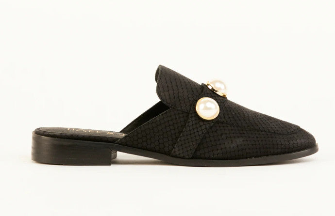 Hael & Jax Vogue Black Leather Mules for Women - Kindred Spirit Boutique & Gift