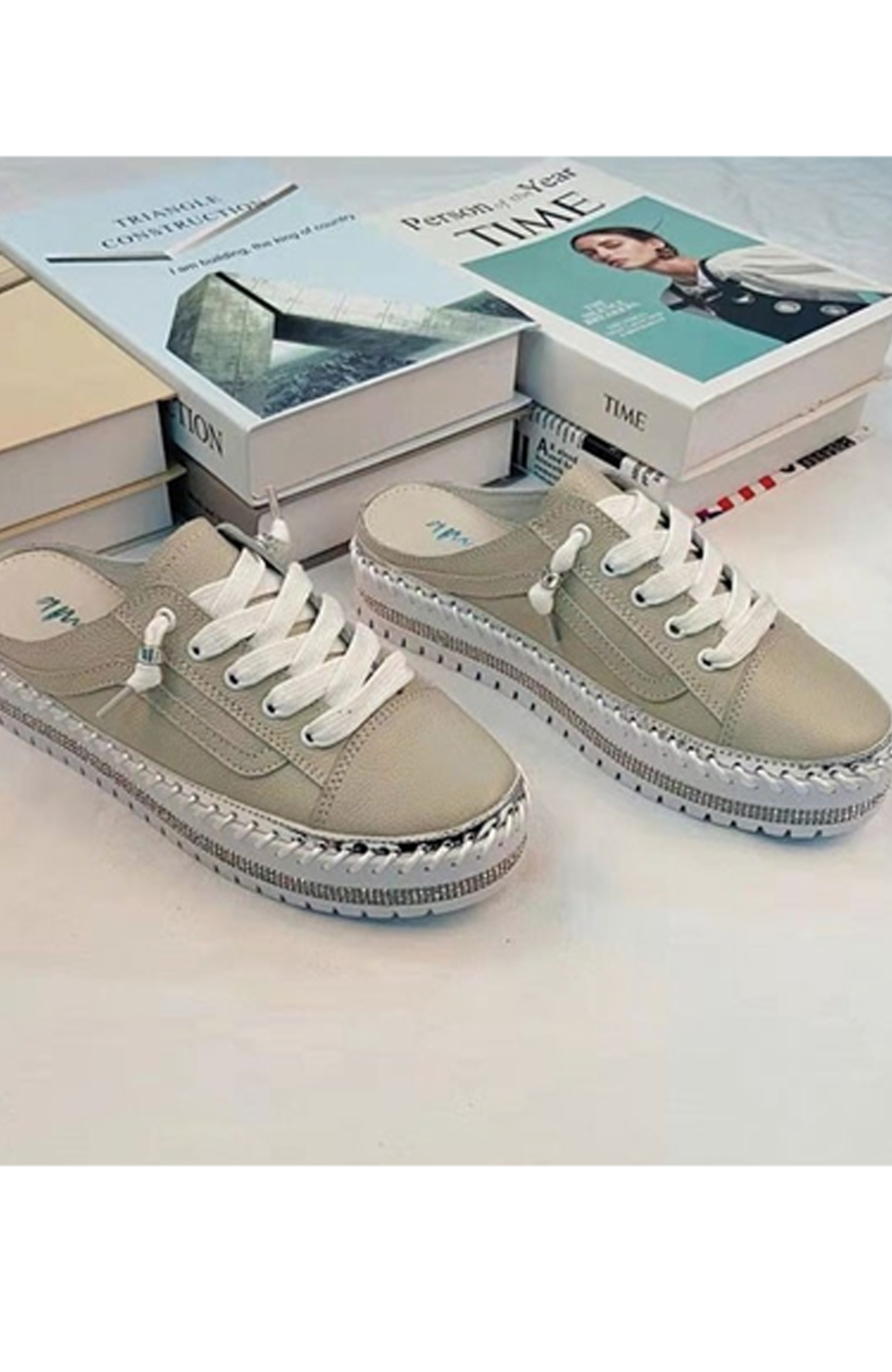 Half 2025 white sneakers